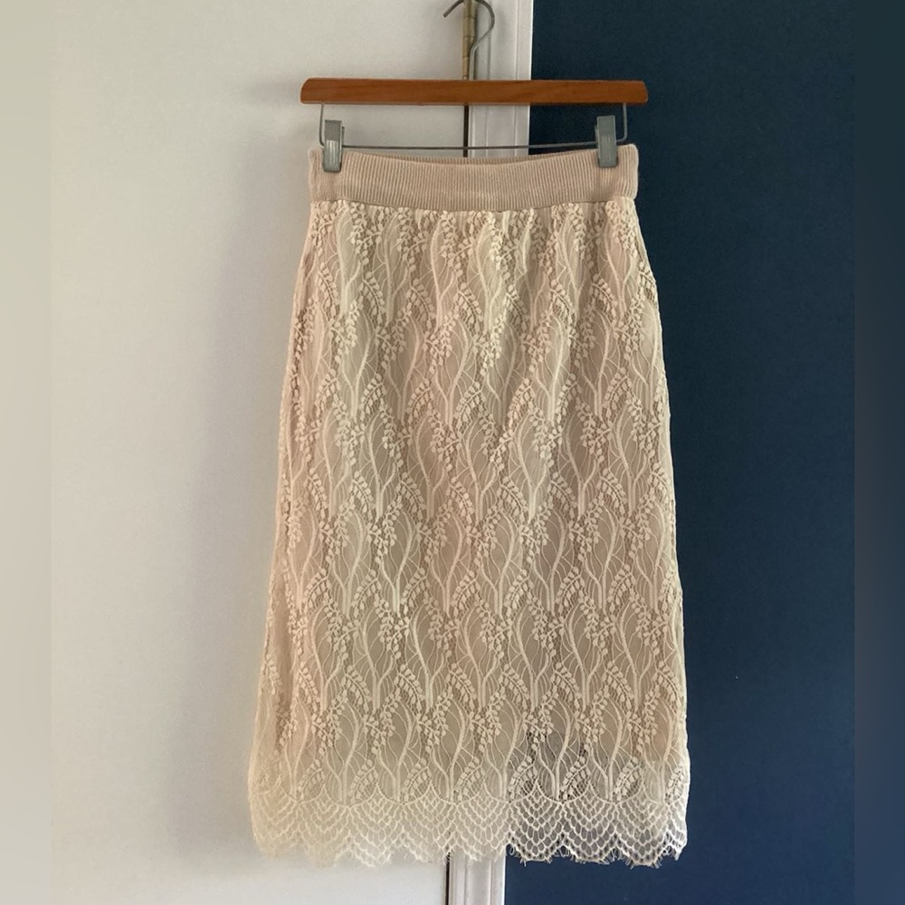 Gorgeous double-layered lace knit dress